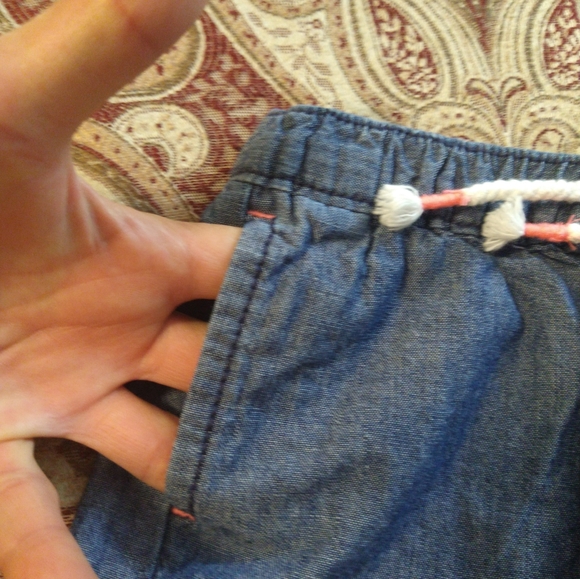 Size 18 months OshKosh baby girl shorts - Picture 7 of 11